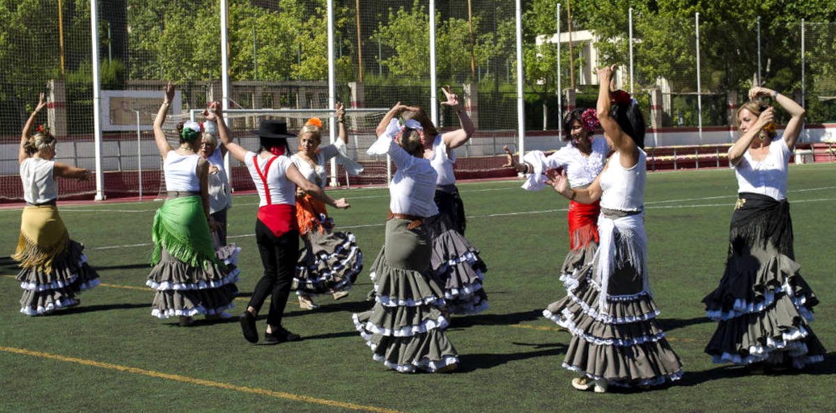 mundialito_2017_cultura_espana_rozieras_de_aragon_sevillanas_0270_1200x593.jpg